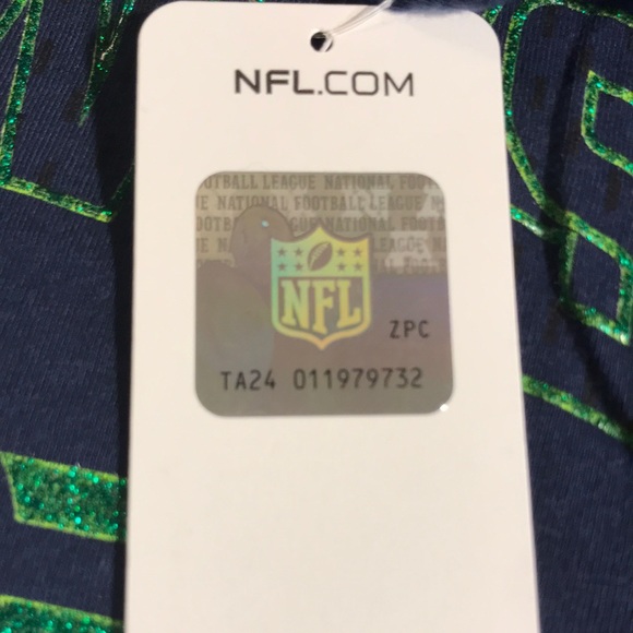 Seahawks V-Neck T-Shirt - Picture 10 of 11